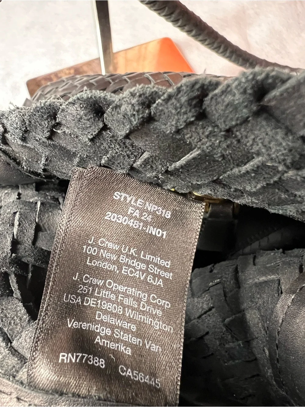 Madewell Cow Leather Handwoven Tote with seamless construction, black 🖤 - Picture 5 of 17